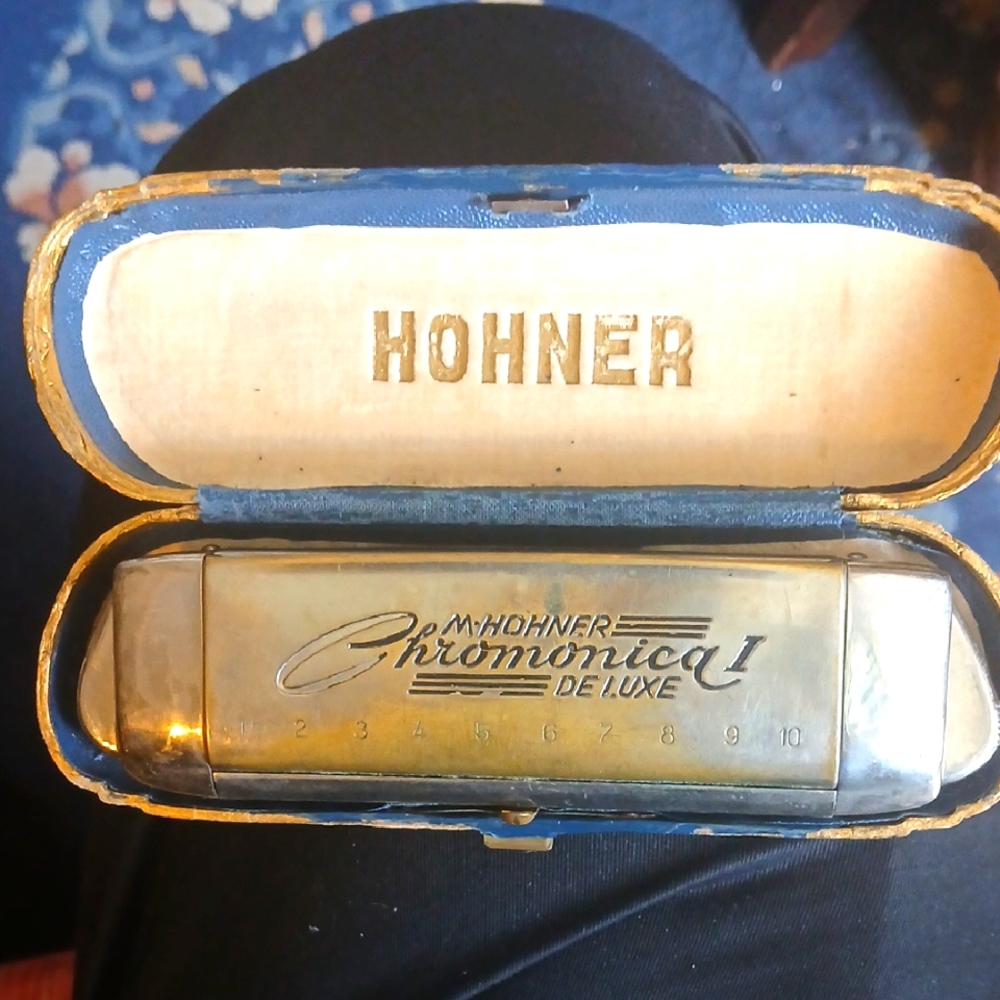 Hohner Chromonica Harmonica with Case
